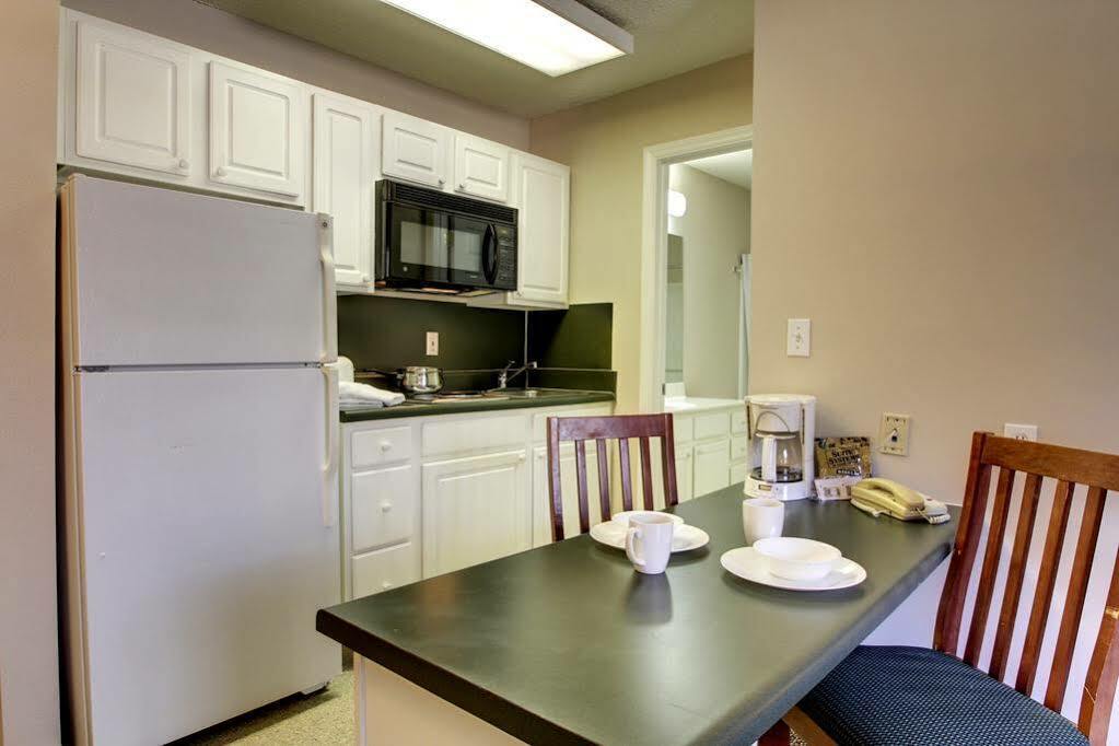 Intown Suites Extended Stay High Point Nc 外观 照片